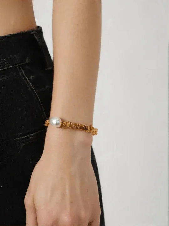 18K Gold Coated Engraved Bar Bracelet - Wearluxe Jewelry