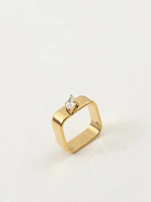Golden Solitaire Band Ring (18K Gold Coated) - Wearluxe Jewelry