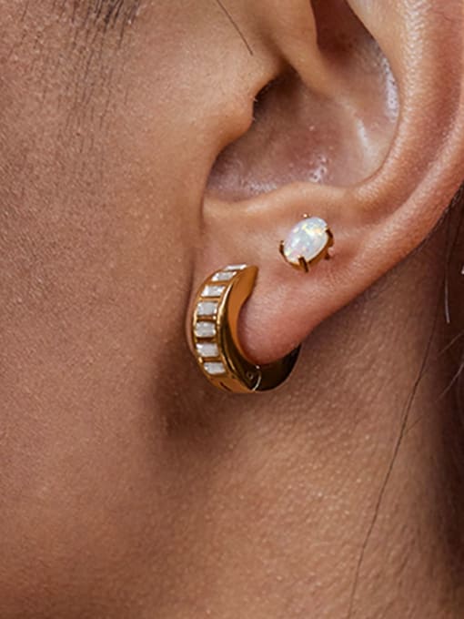 Luxe White Stone Stud Earrings - Wearluxe Jewelry