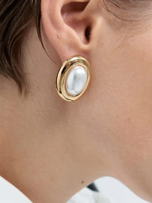 Oval Pearl Elegance Earrings - Wearluxe Jewelry