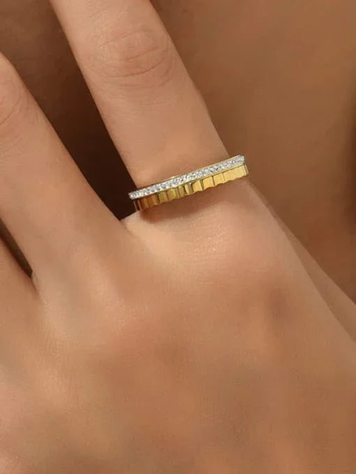 Radiant Gold & Crystal Stack Ring - Wearluxe Jewelry