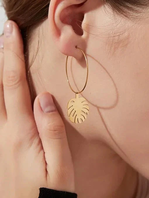 Tree Leaf Minimalist Huggie Earring - Wearluxe Jewelry